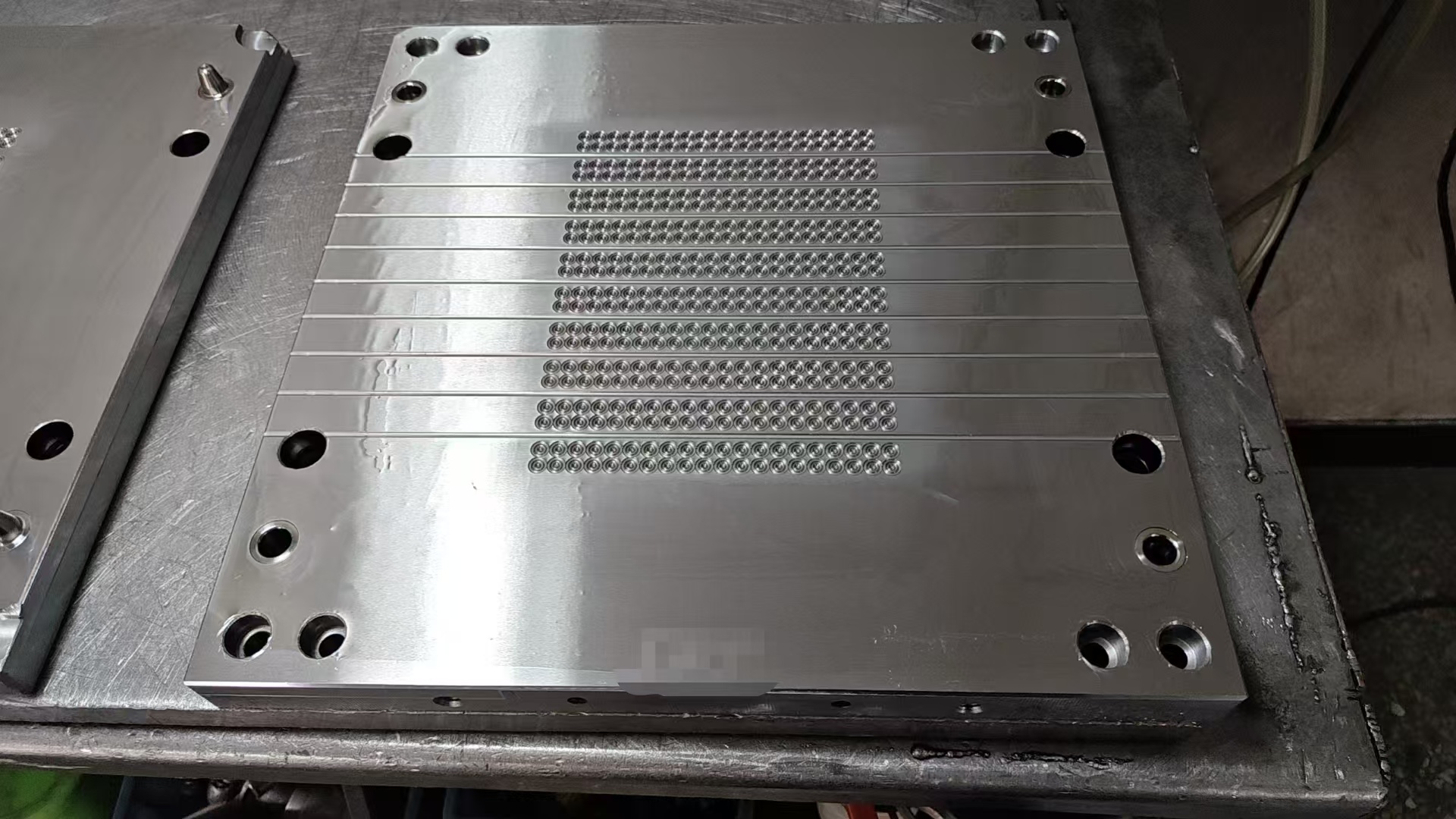 深圳模具